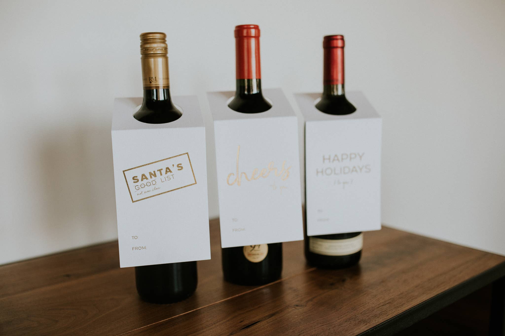 Wrinkle & Crease Paper Products - Wine Bottle Tag - Mixed Pack Gold